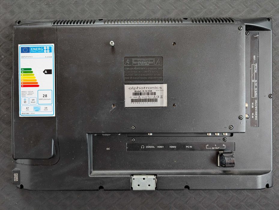 Telewizor Alphatronics R-19 DSB – 19”, DVD, DVB-T2/S2/C, 12/24V