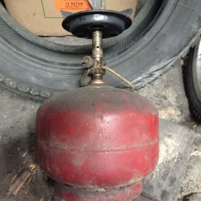 Kuchenka turystyczna butla gazowa z palnikiem i gazem