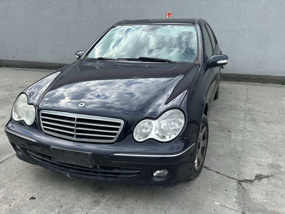 Mercedes c220 CDI w203 2004 w calosci na czesci
