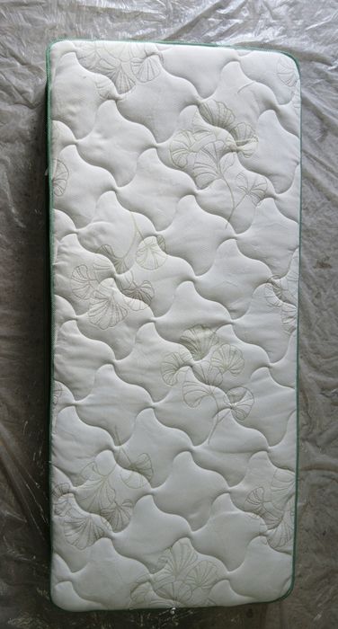 Хімчистка килимів, м'яких меблів, матраців, авто