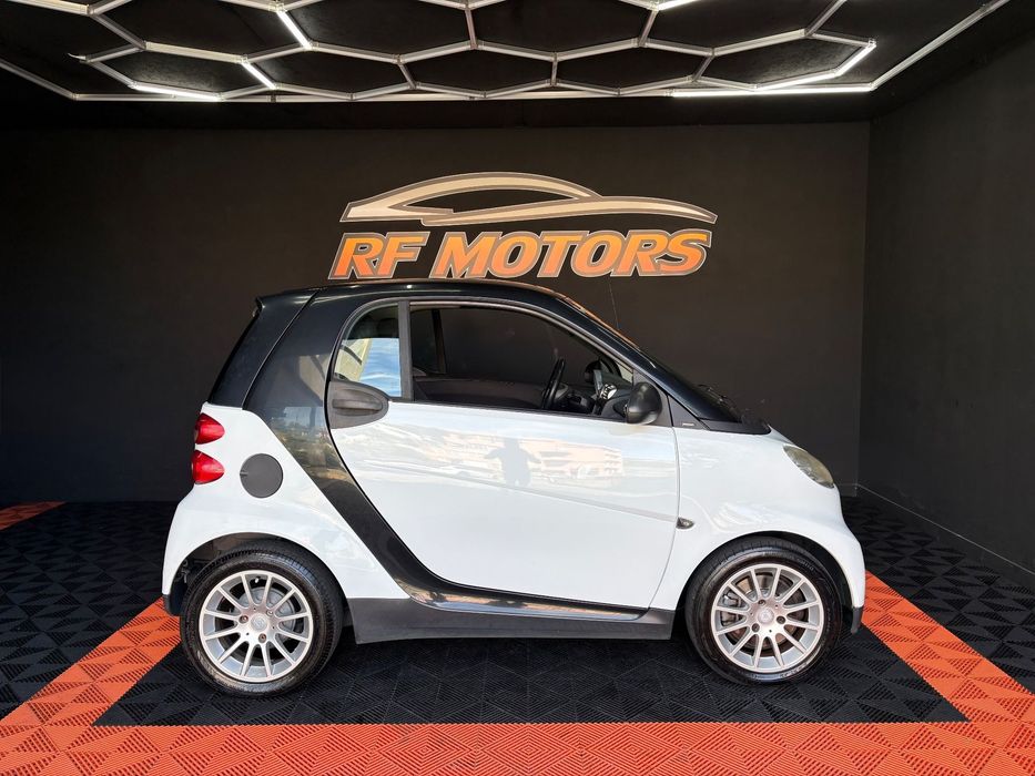 Smart ForTwo Coupé 0.8 cdi Passion 45 foto 5