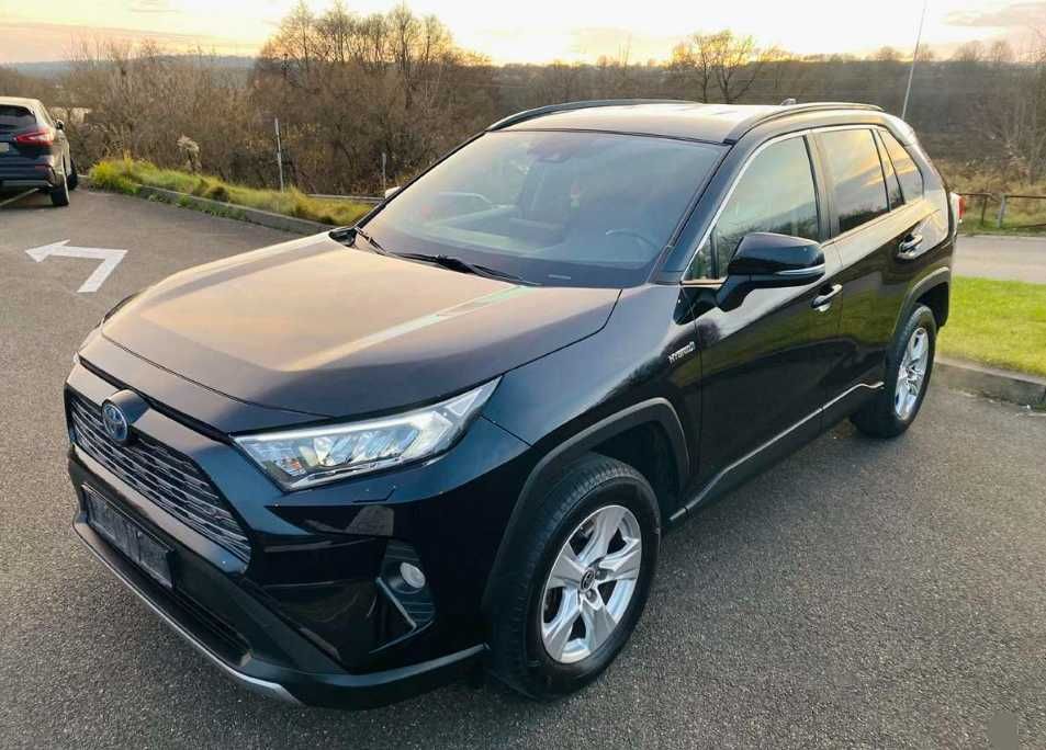 Toyota RAV4 2020 року