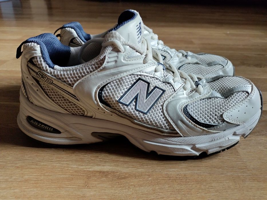 Оригінальні Нью Беленс  New balance 530,  в дуже хорошому стані. Розмір 43, 27.5 см.