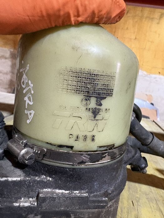 Bomba direção Opel Astra H