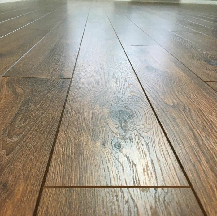 Укладка ламината, комплексний ремонт , установка дверей - Будівельні ...