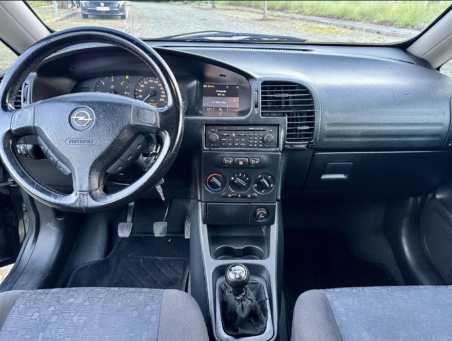 Opel zafira 2.2 dti