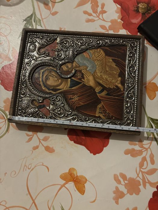 Православная икона Божией Матери с Младенцем Христом, серебряная