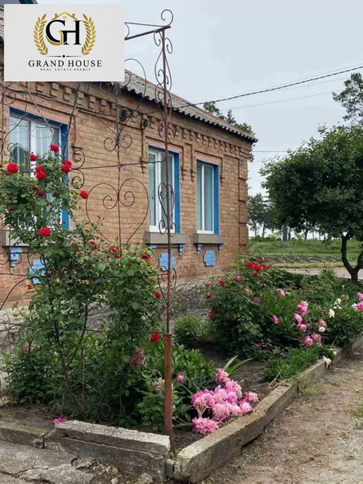 Продам будинок + флігель. Кущівка.