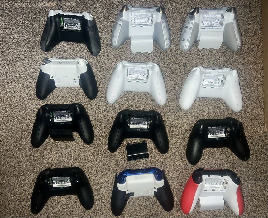 Продаю оригинальние геймпады Xbox One / Series, Bluetooth, рабочие