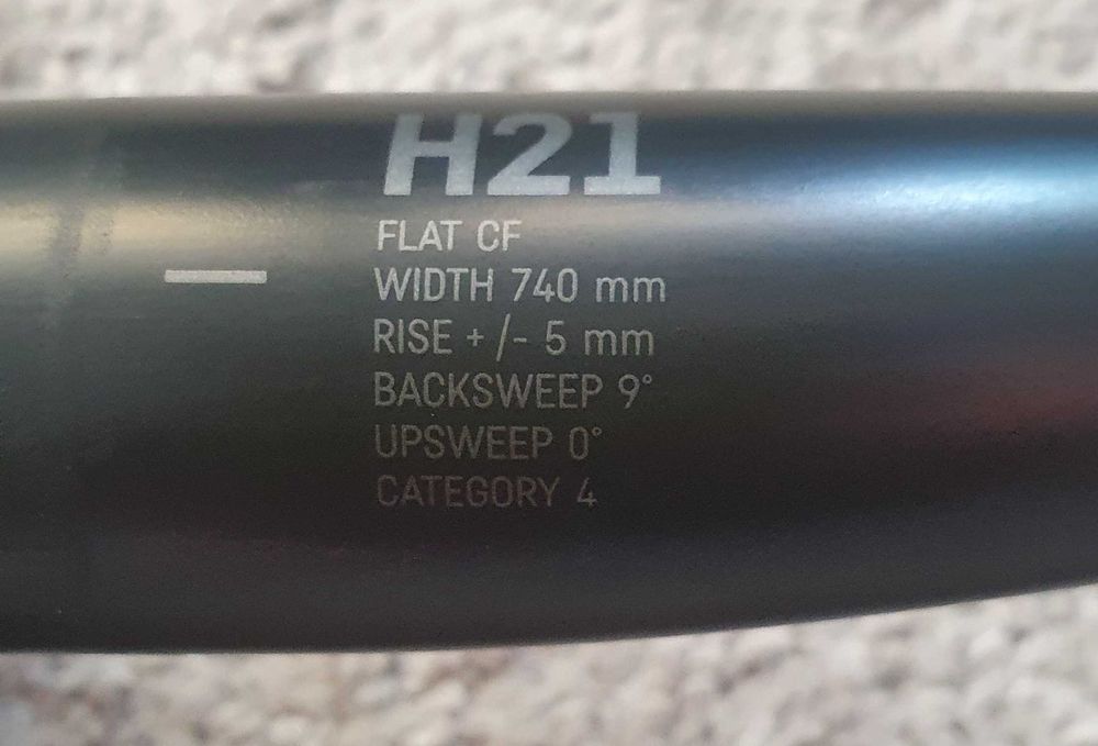 kierownica CANYON karbon MTB H21 740mm i mostek CANYON