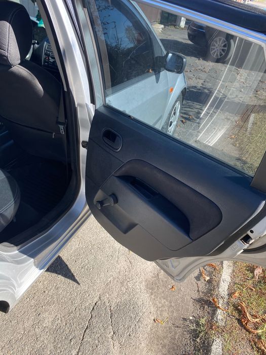 Продам Автомобіль Ford fiesta