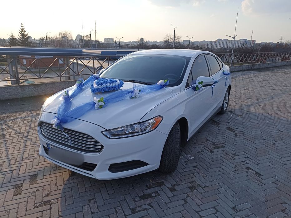 Оренда машини з водієм на весілля Харків