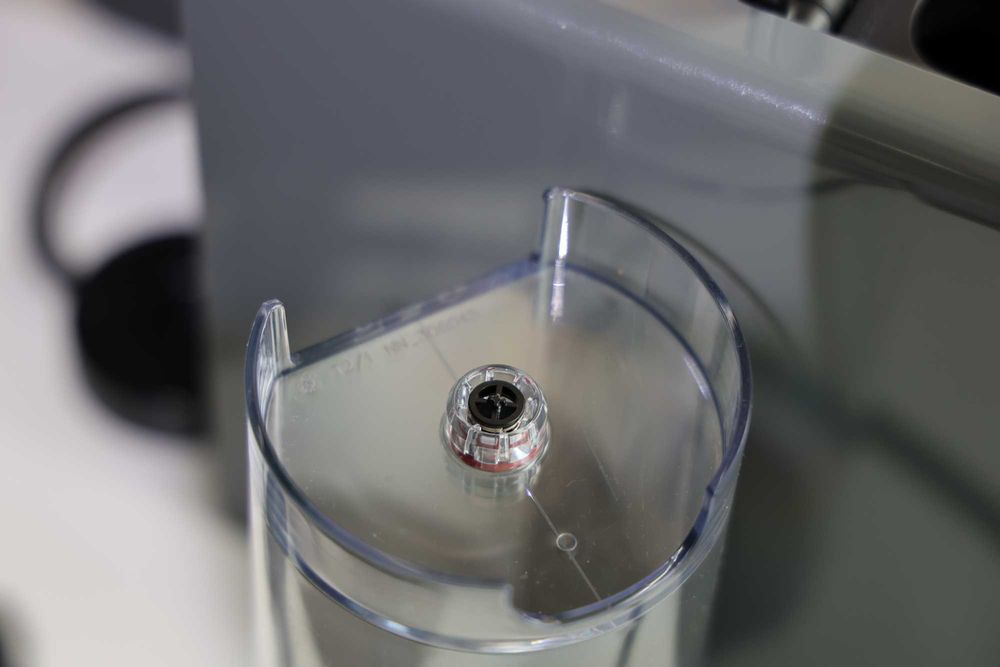 Капсульная кофемашина | KRUPS XN110110 Nespresso C30 Essenza Mini