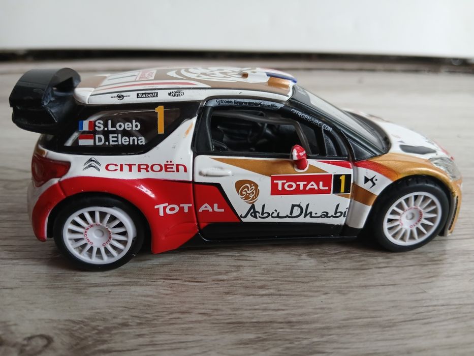 Citroen ds3 wrc bburago skala 1:32
