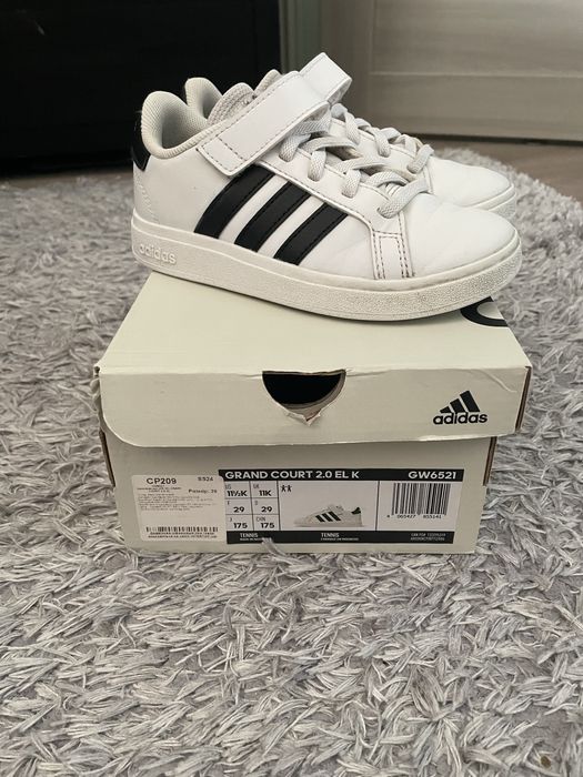Дитячі кросівки Adidas, 29 розмір