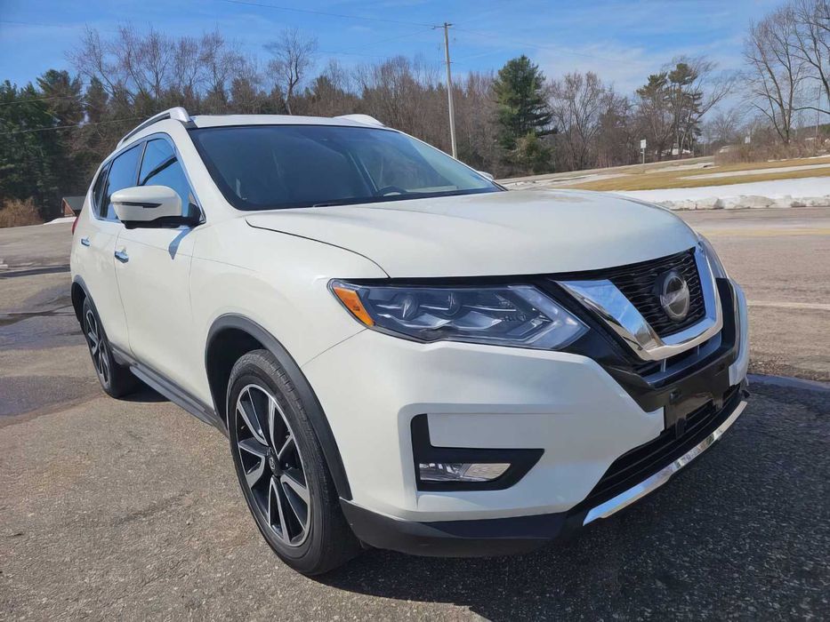 Nissan Rogue SL      2017