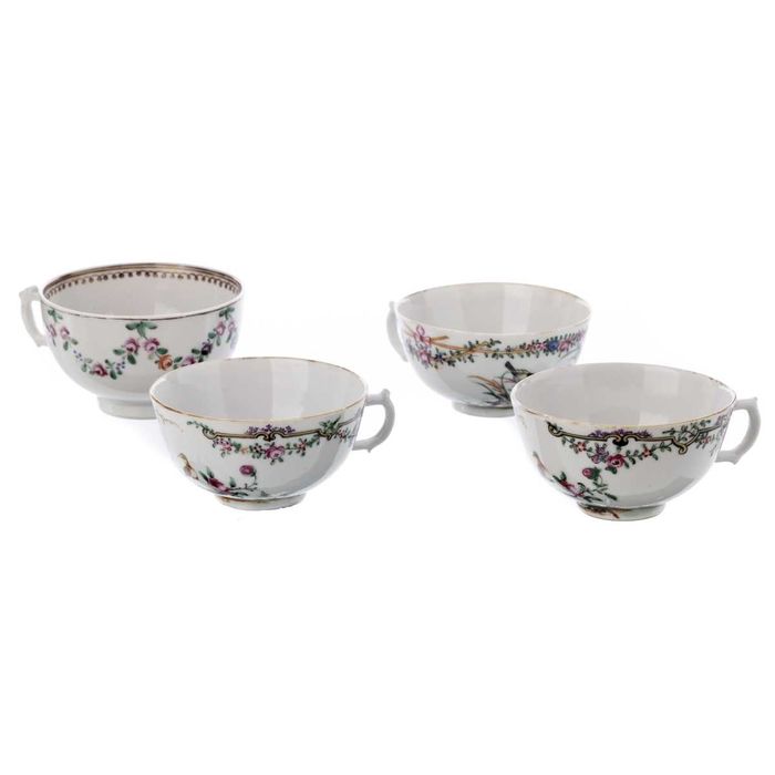 Quatro Chávenas Porcelana Companhia das Índias