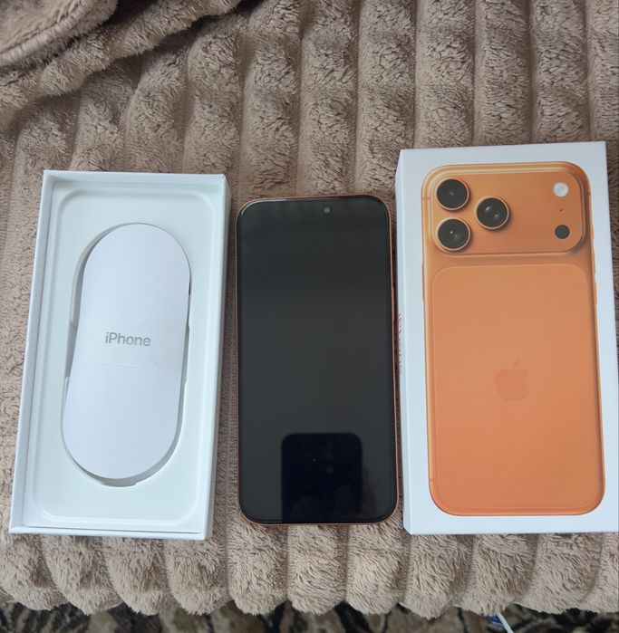 Продам айфон 17 про макс 1 т