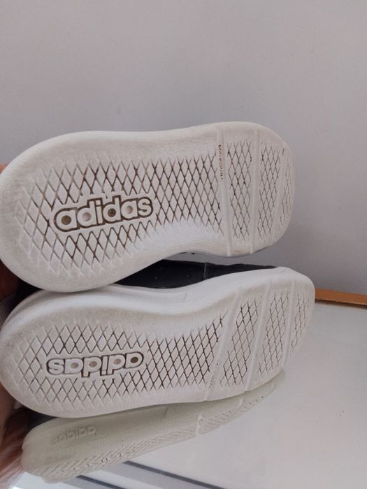 Кросівки 25 розмір ,adidas