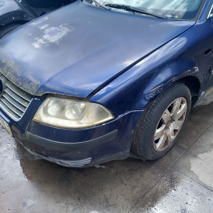 Frente completa sem airbags Volkswagen Passat B5 ano 2002 TDI