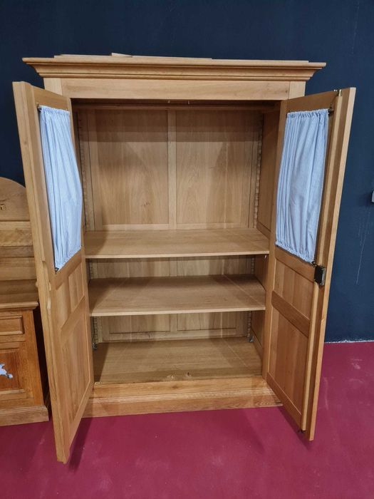 roupeiro e cama de crianca