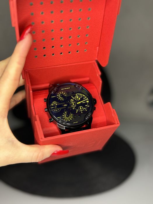 Годинник новий гарний