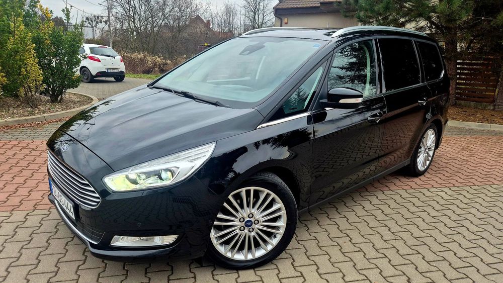 Ford Galaxy 2.0 180 KM Full ledy Navi Kamera Panorama Skóry 7 osobowy
