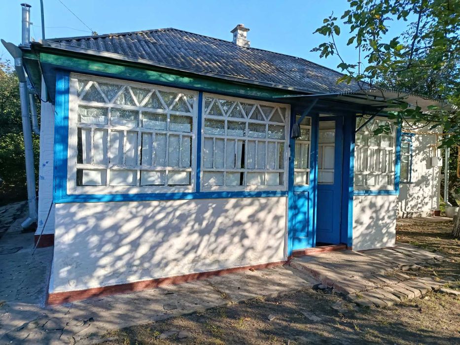 Будинок в селі Горбані,  2 сараї, літня кухня, +60 соток землі