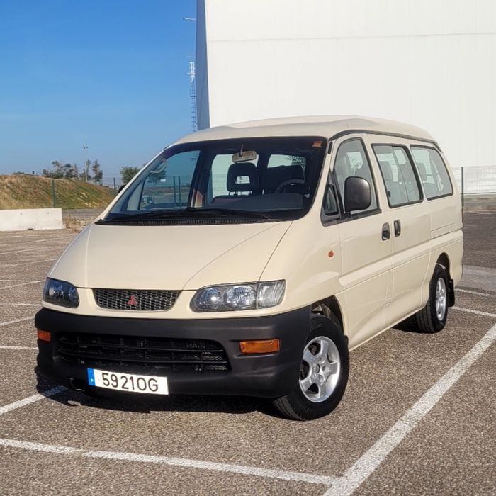 Mitsubishi L400 9 Lugares - Pronta a Circular