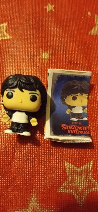 Stranger things kinder Joy Mike