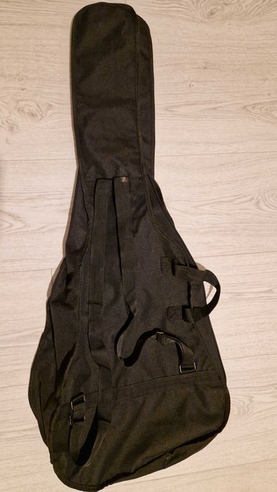 Sprzedam pokrowiec na gitarę