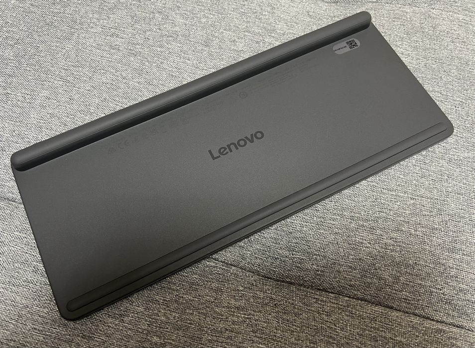 Lenovo Tab M11 + Teclado (semi novo com garantia)