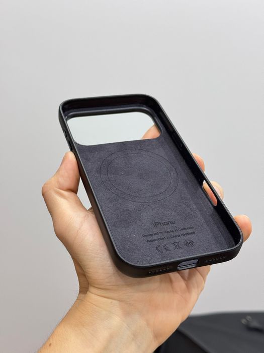 Кожаный чехол Leather Case iPhone 17 Pro Max (Black) MagSafe