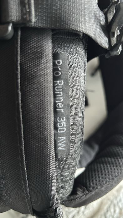 Lowepro Pro Runner 350 AW – Mochila Fotográfica Profissional