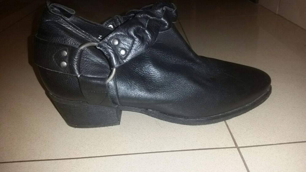 Okazja!! Nowe z metkami Buty botki damskie skórzane Reserved rozm. 38