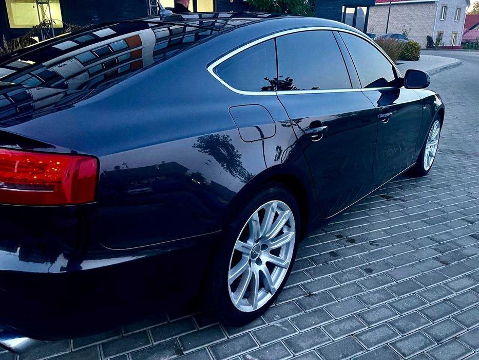 Продам Audi A5 2011