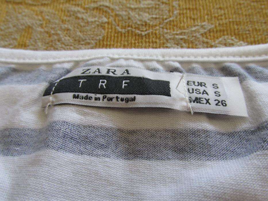 T-shirt Zara riscas azuis e brancas