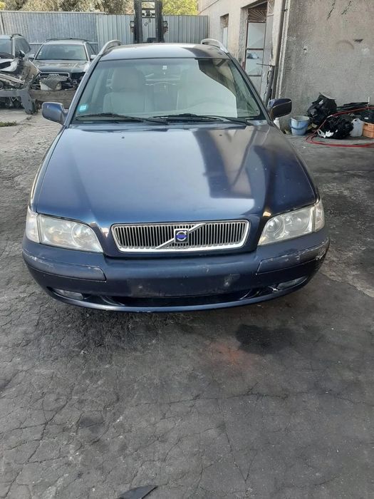Volvo V40 para peças