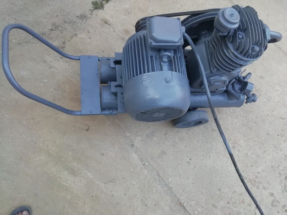 Промышленный компрессор Со 7 б