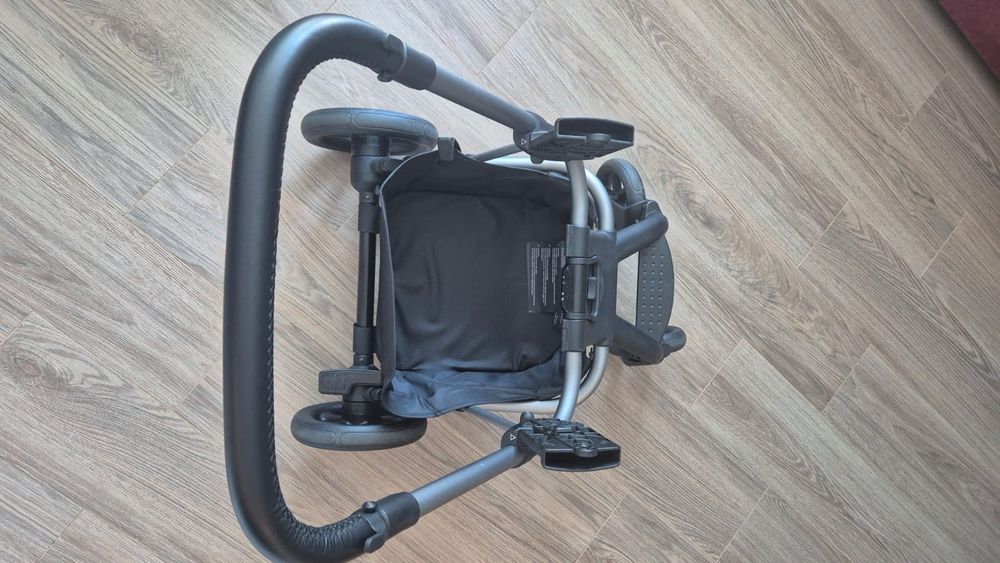 Carro de passeio easywalker preto