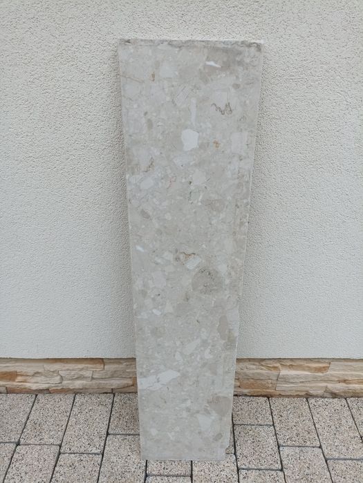 parapet wewnętrzny konglomerat, marmur, kamień