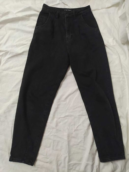 Джинси чорні мом,34 розмір