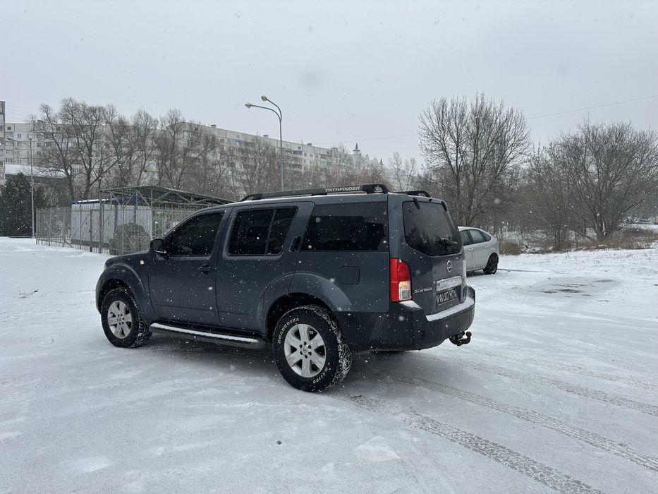 NISSAN Pathfider Sport