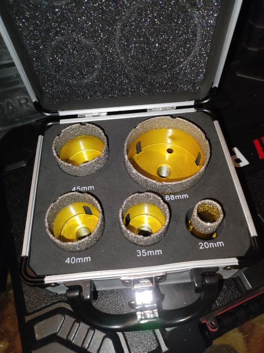 Nowy zestaw otwornic diamentowych na szlifierkę M14 w walizce