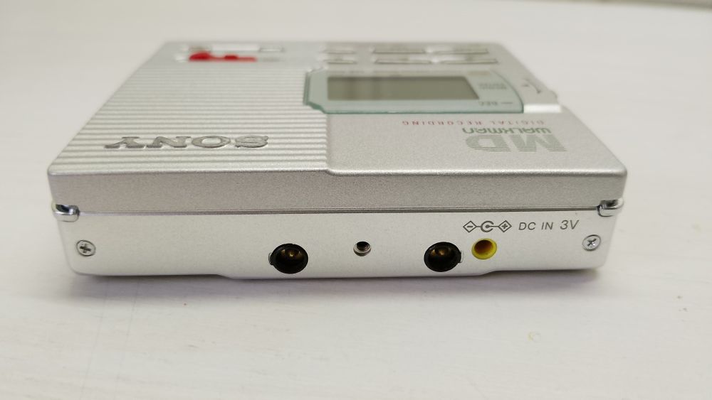 SONY MZ-R90 MiniDisc Walkman