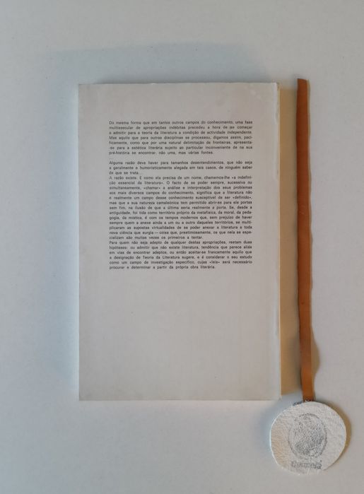 Estrutura e autencidade na teoria e na crítica literárias