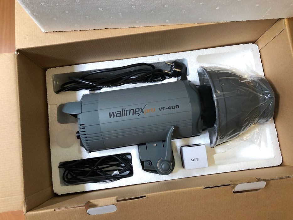 Kit Completo Walimex Pro – 2 Flashes VC-400 400Ws + Softboxes + 3 Tripés