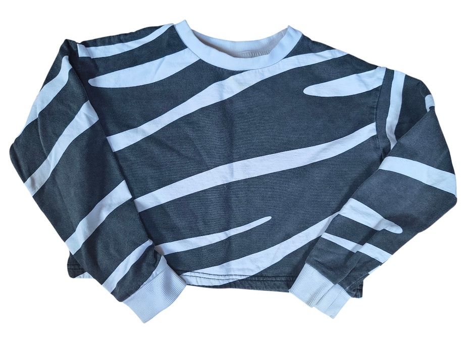 3 krótkie bluzy 134/146