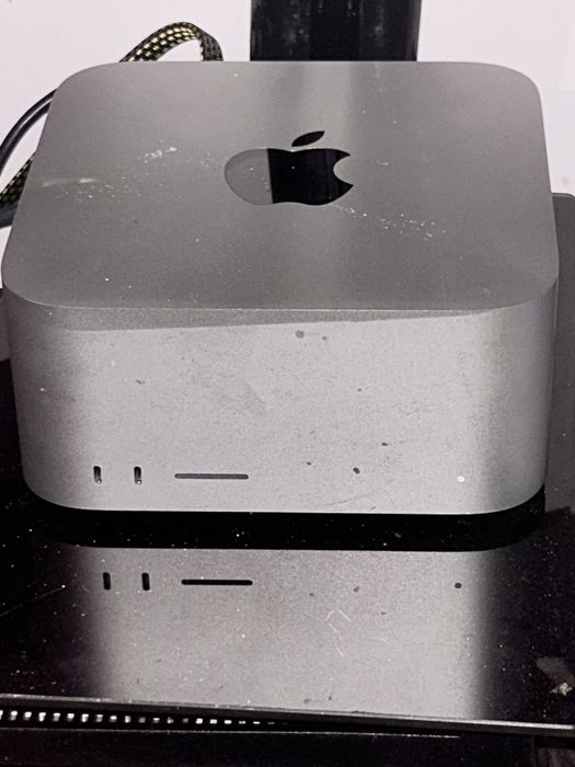 Studiomac2 nowe  sprzet w pudelku z okablowaniem zapraszam polecam