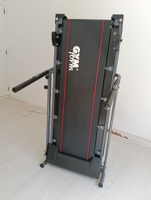 Passadeira Elétrica Dobrável GymForm – Excelente Estado